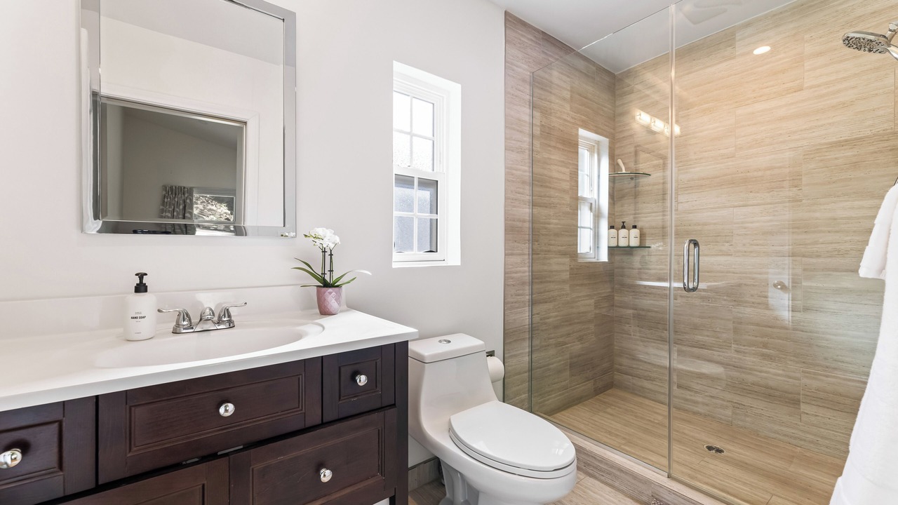 Photo of Bathroom in Los Angeles