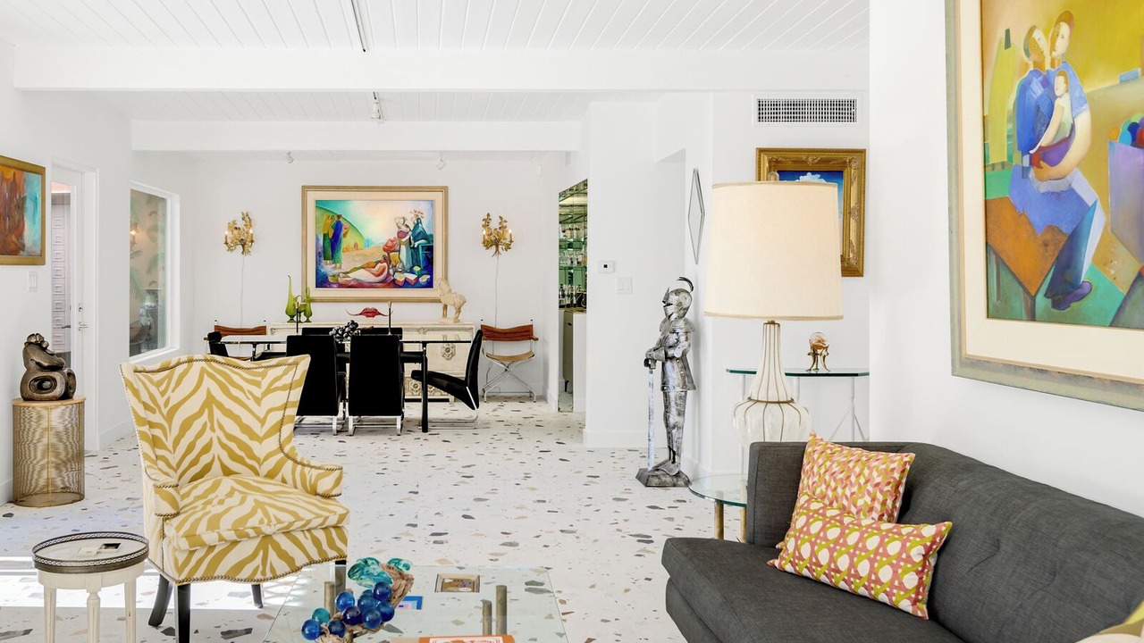 Photo of Livingroom in Uptown Design District