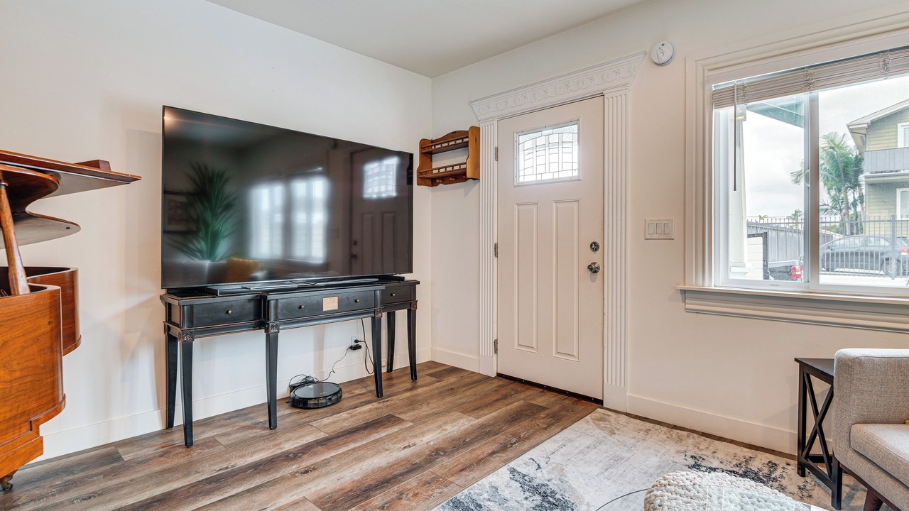 Photo of Bedroom in Downtown Los Angeles