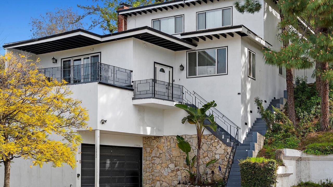 Photo of Outdoor in Sherman Oaks