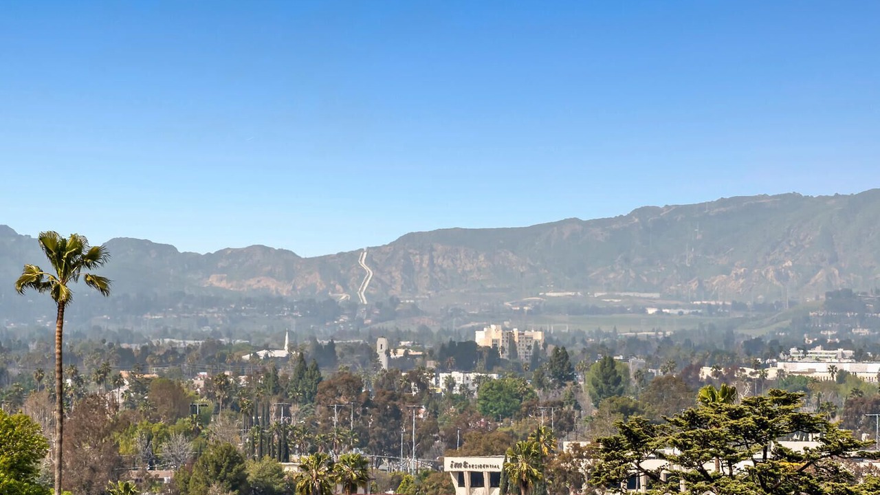 Photo of Others in Sherman Oaks