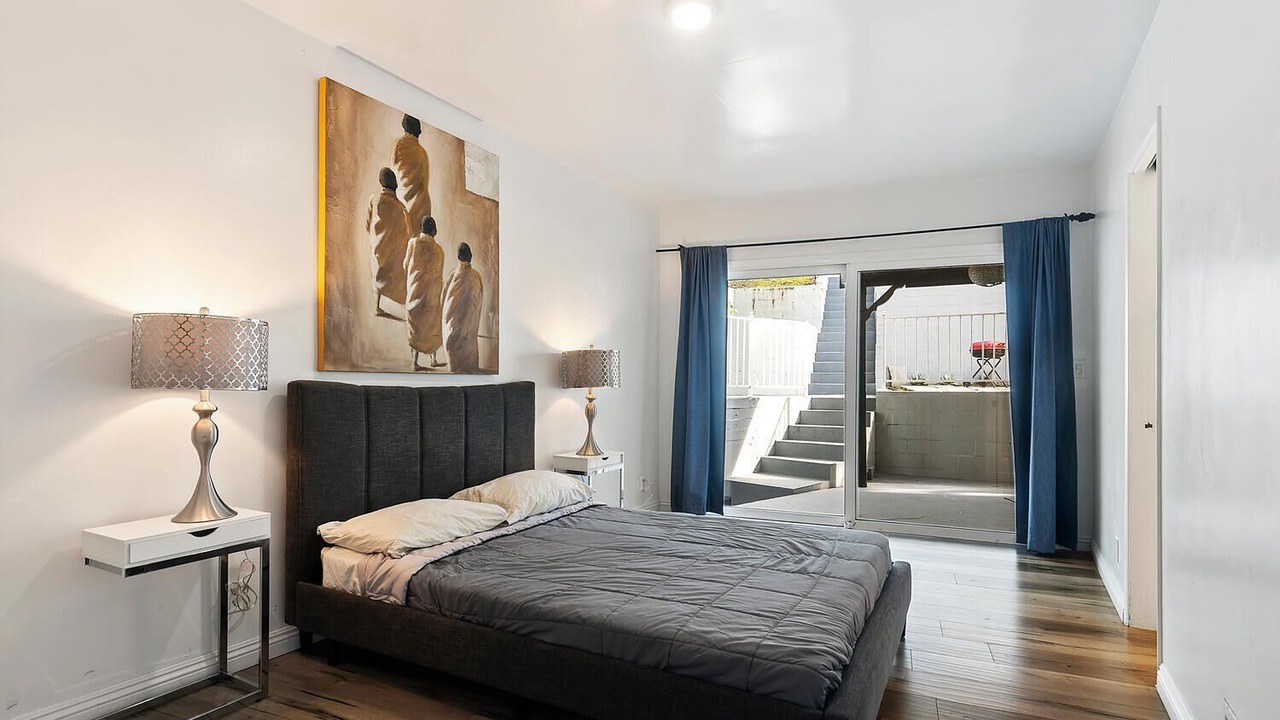 Photo of Bedroom in Sherman Oaks