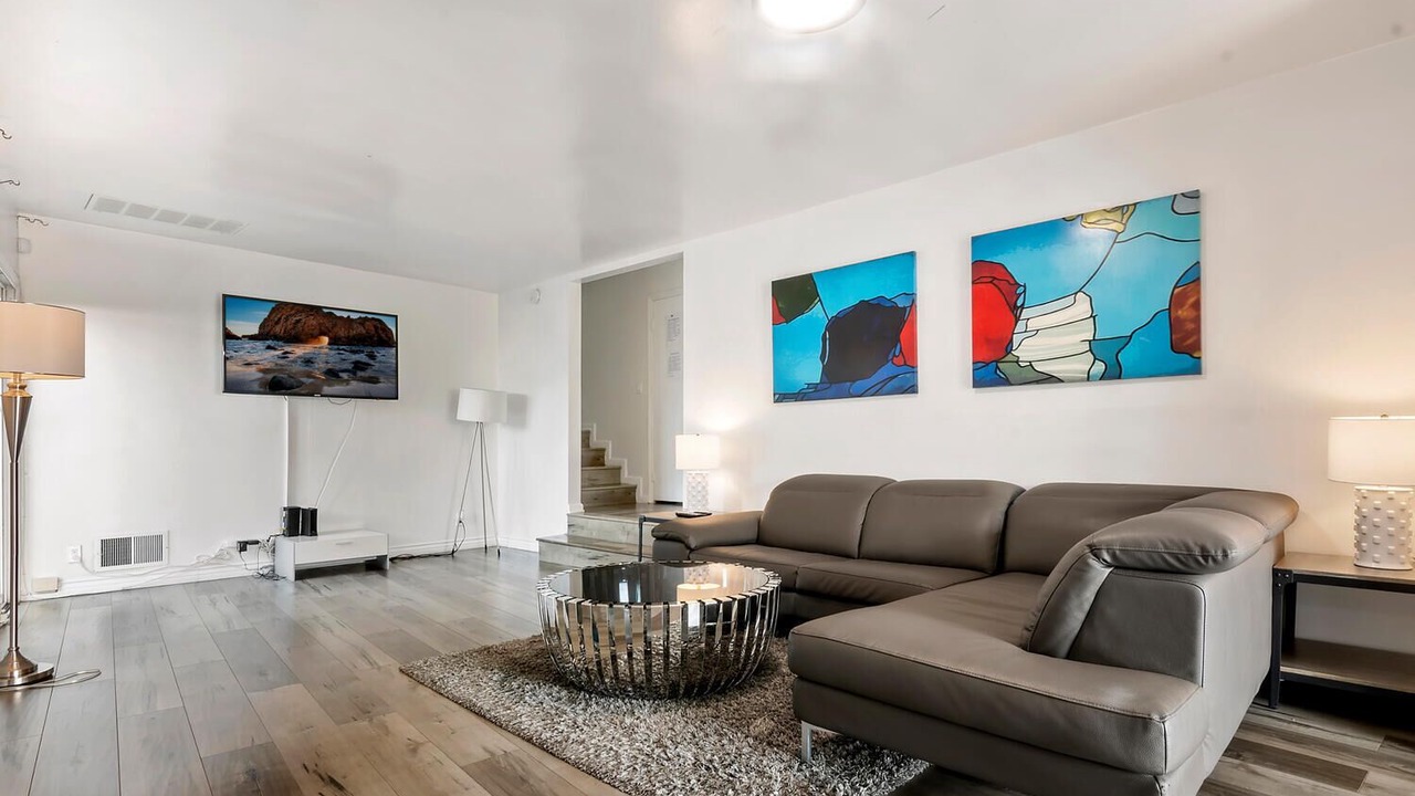 Photo of Livingroom in Sherman Oaks