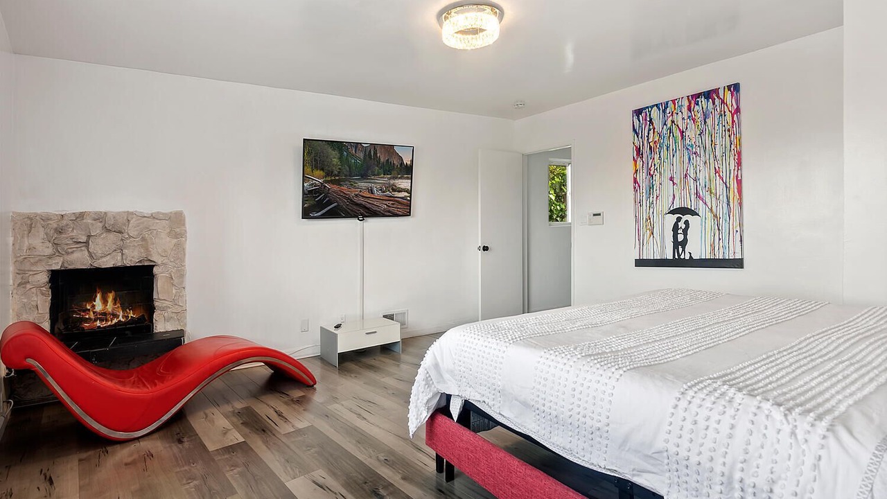 Photo of Bedroom in Sherman Oaks