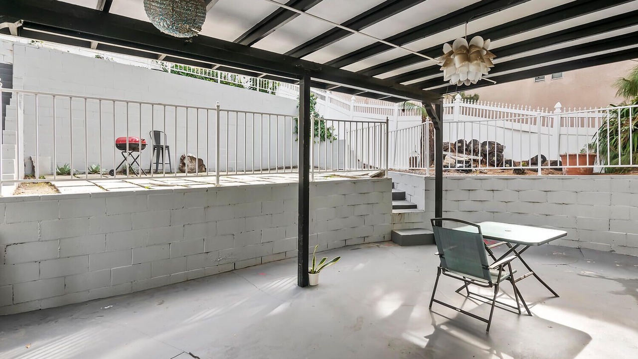 Photo of Patio Balcony in Sherman Oaks