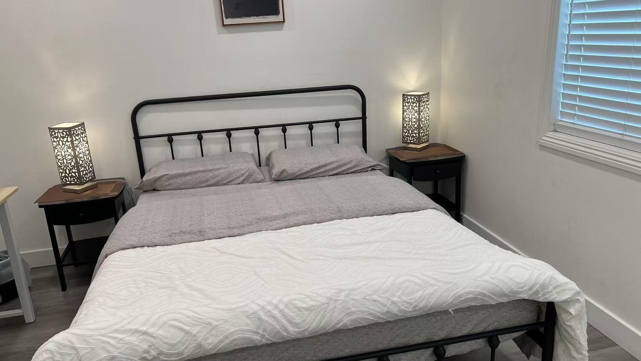 Photo of Bedroom in Walnut Valley