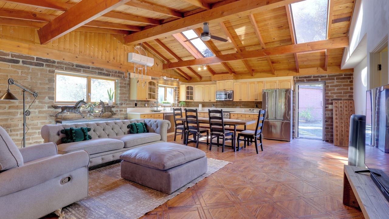 Photo of Livingroom in Valley Center