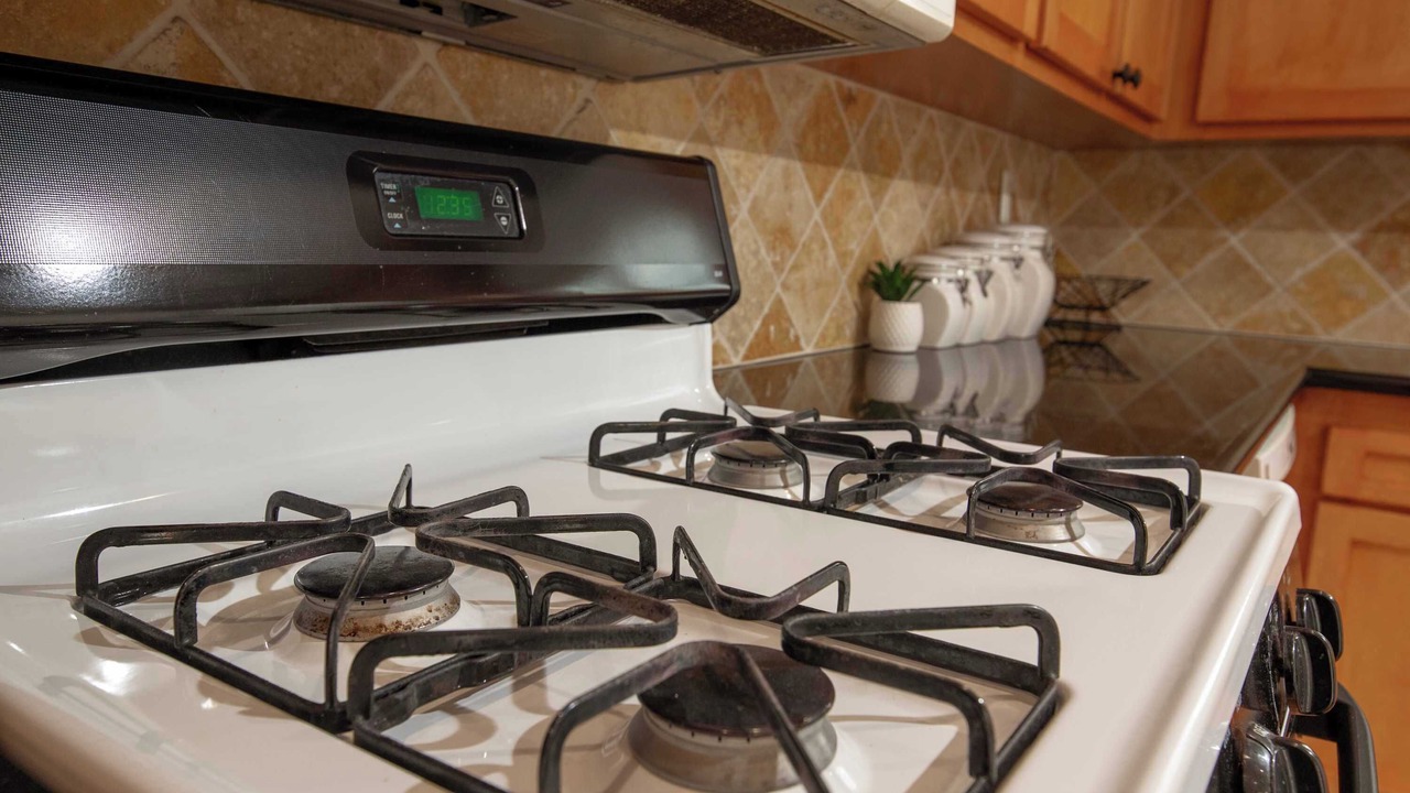 Photo of Kitchen in Lake Balboa