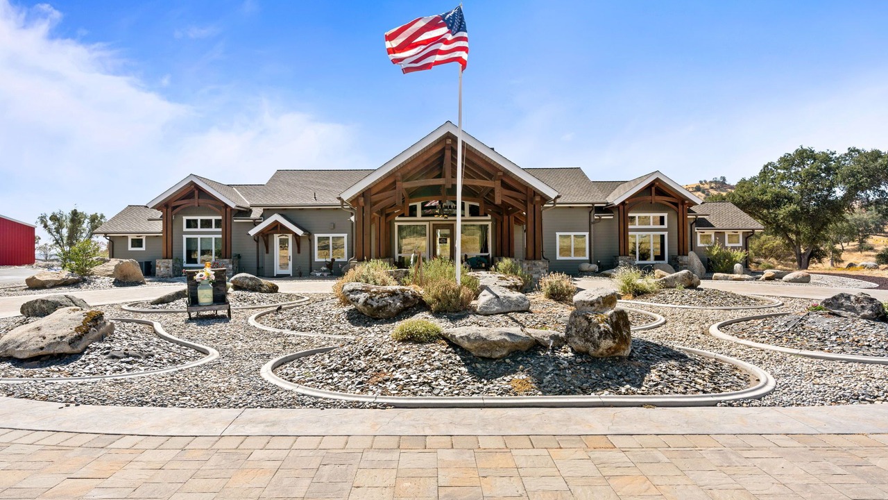 Photo of Outdoor in Auberry