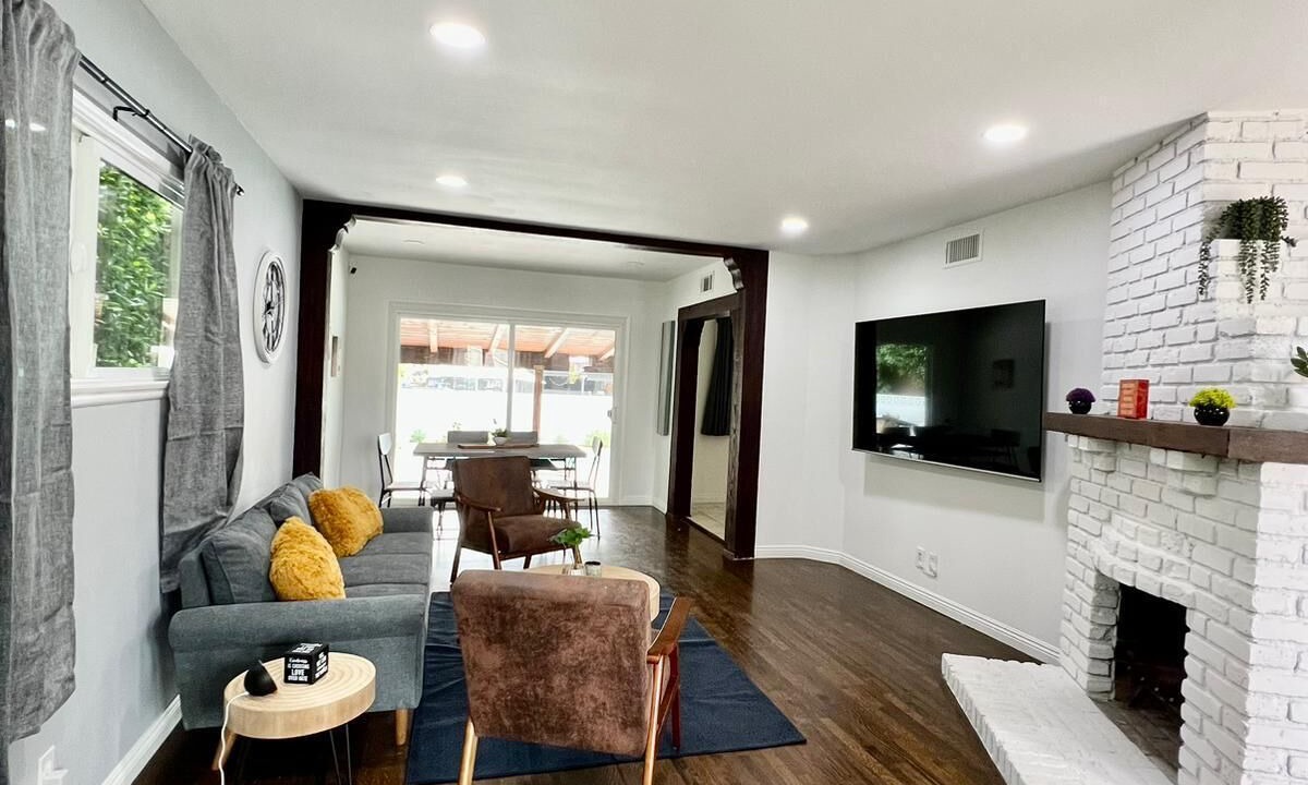 Photo of Livingroom in Lake Balboa