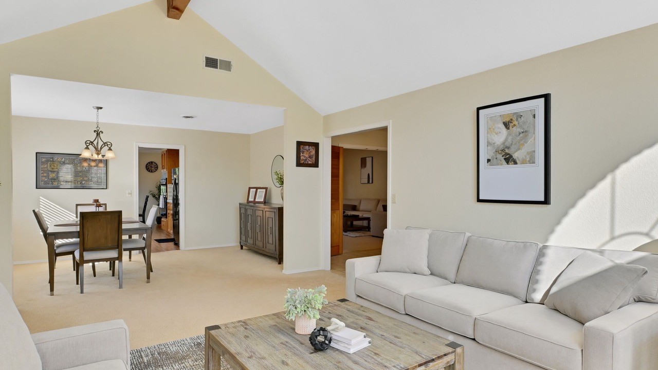 Photo of Livingroom in Yuba City