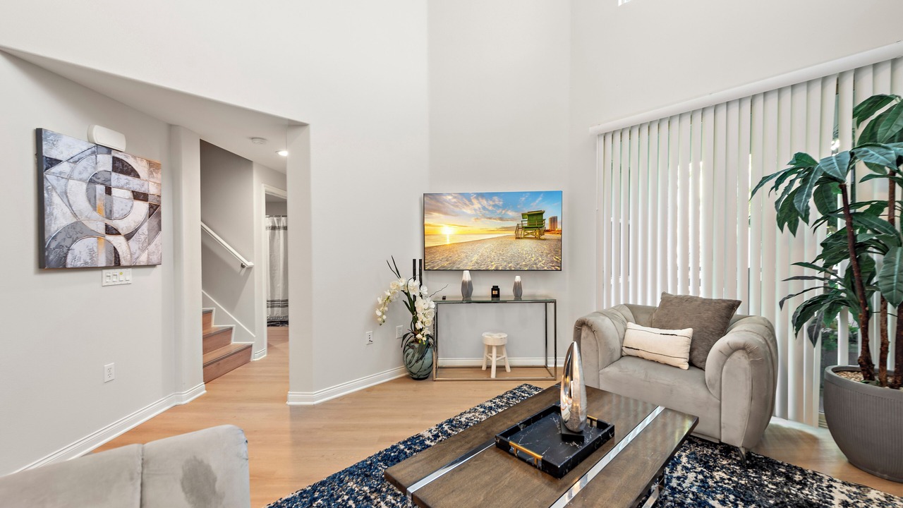 Photo of Livingroom in Tustin
