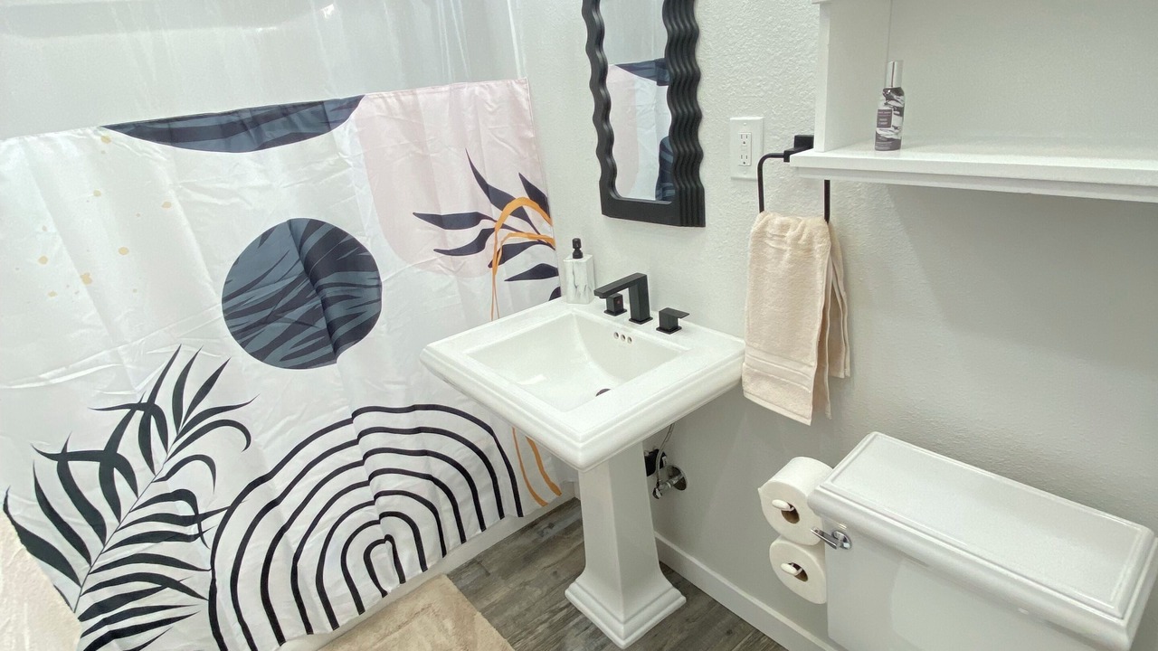 Photo of Bathroom in Rancho Dominguez