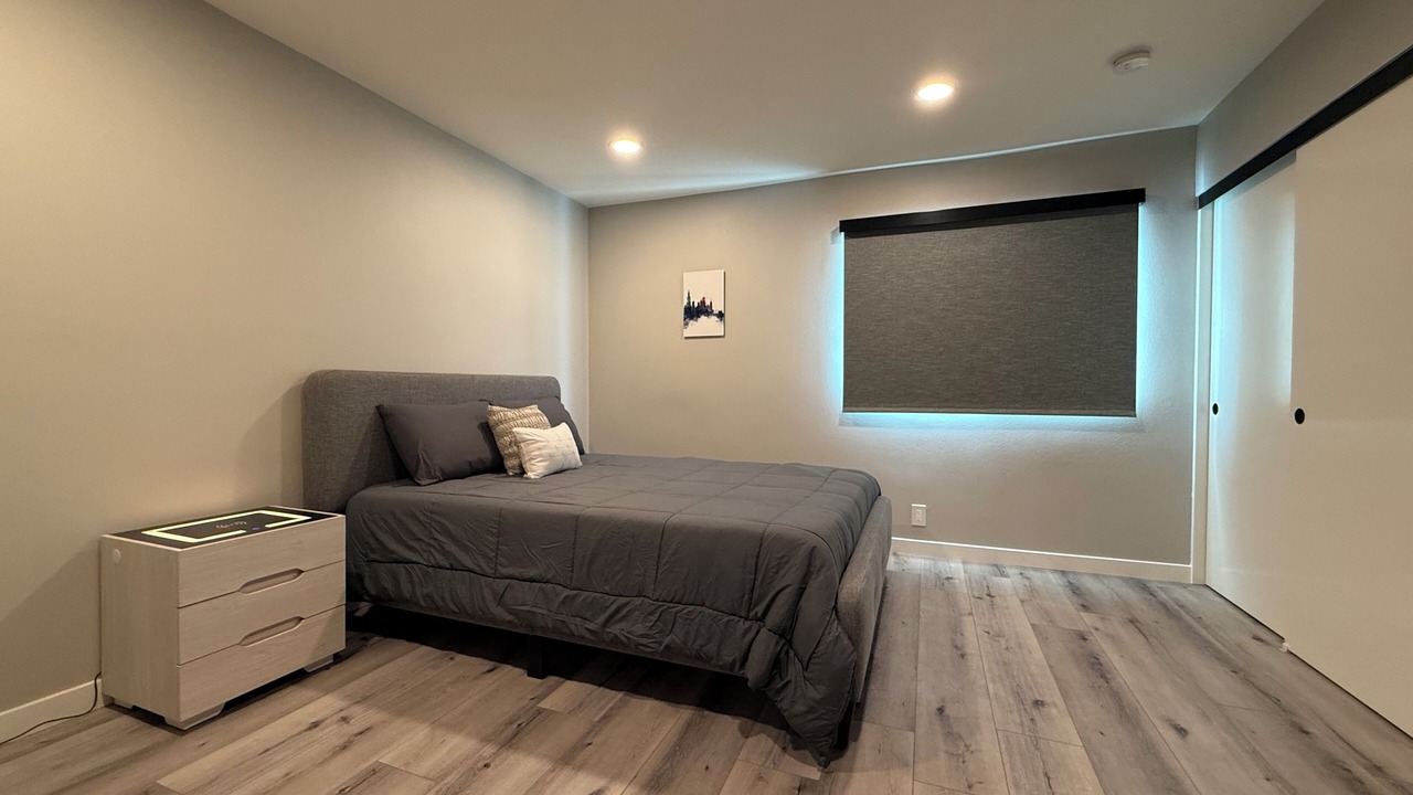 Photo of Bedroom in Duarte