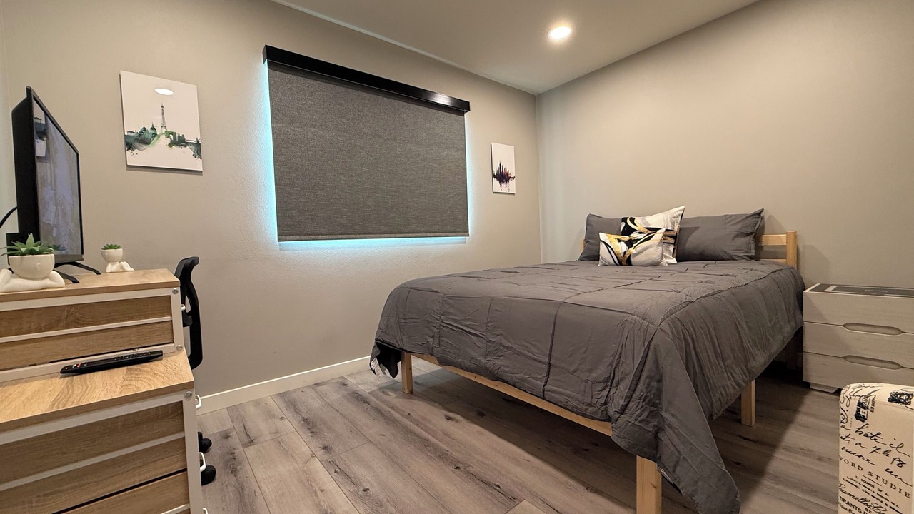 Photo of Bedroom in Duarte