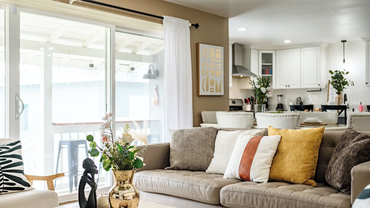 Photo of Livingroom in Ontario