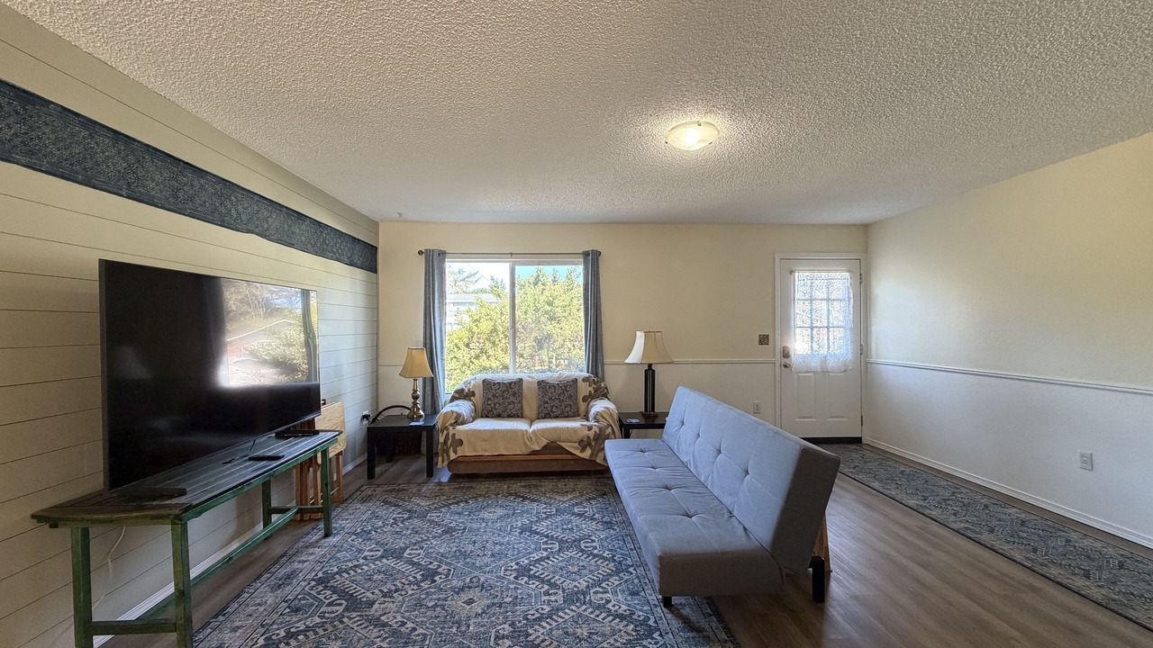 Photo of Livingroom in McKinleyville