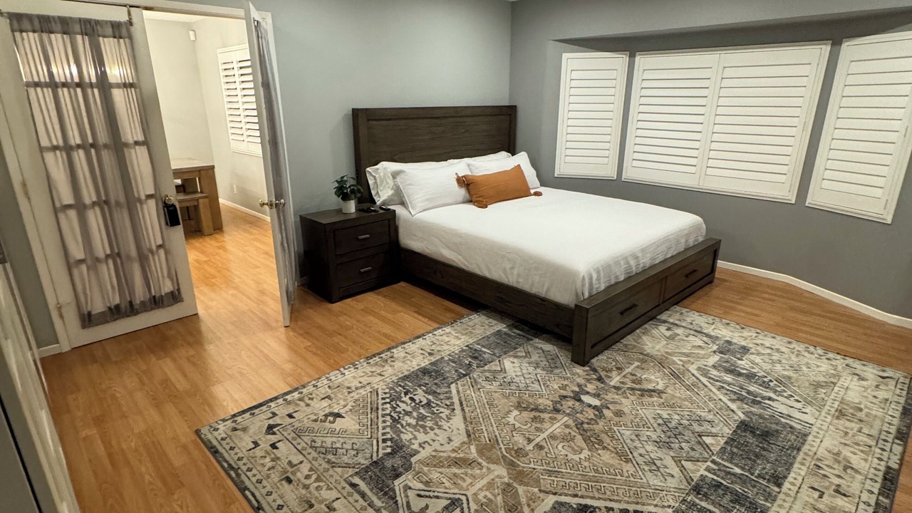 Photo of Bedroom in Lakewood Village