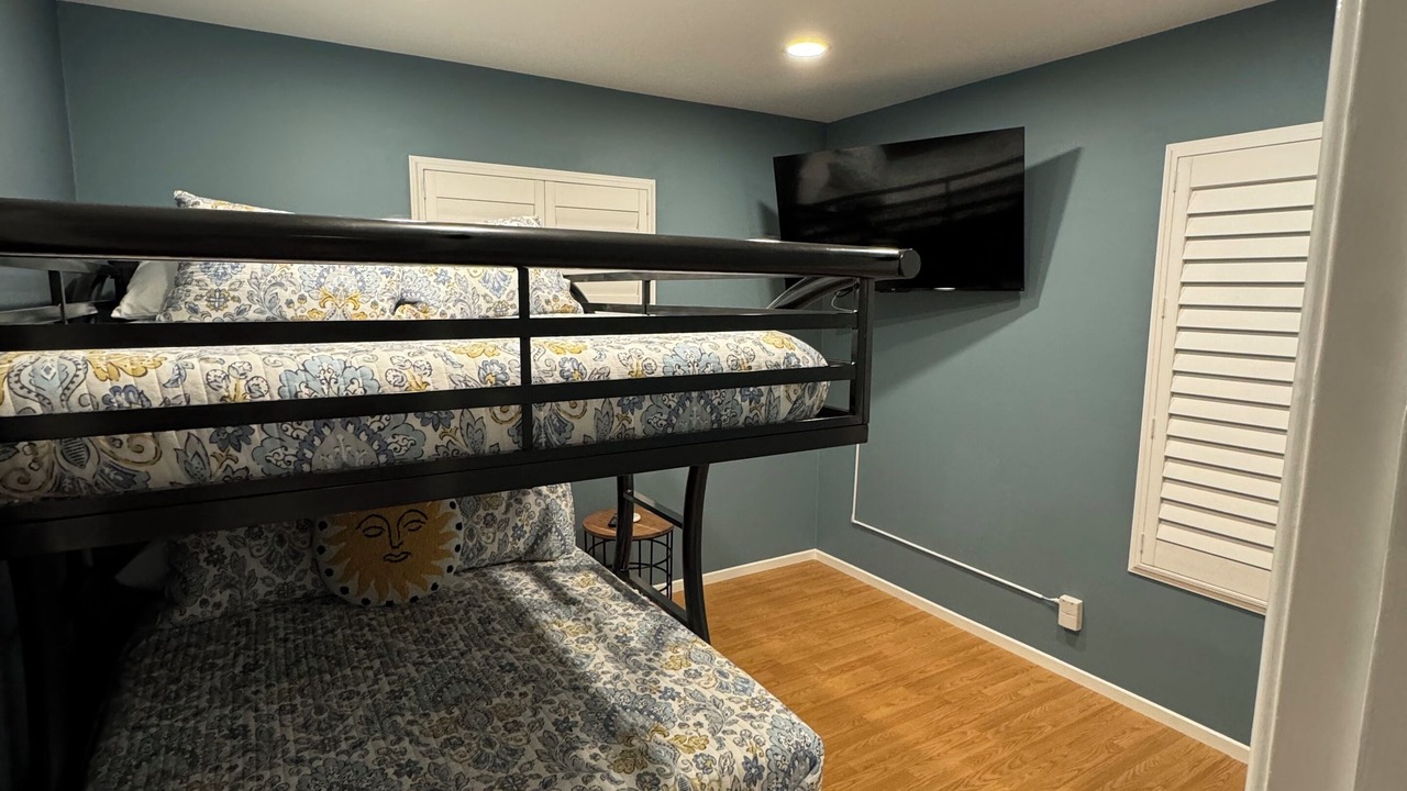 Photo of Bedroom in Lakewood Village
