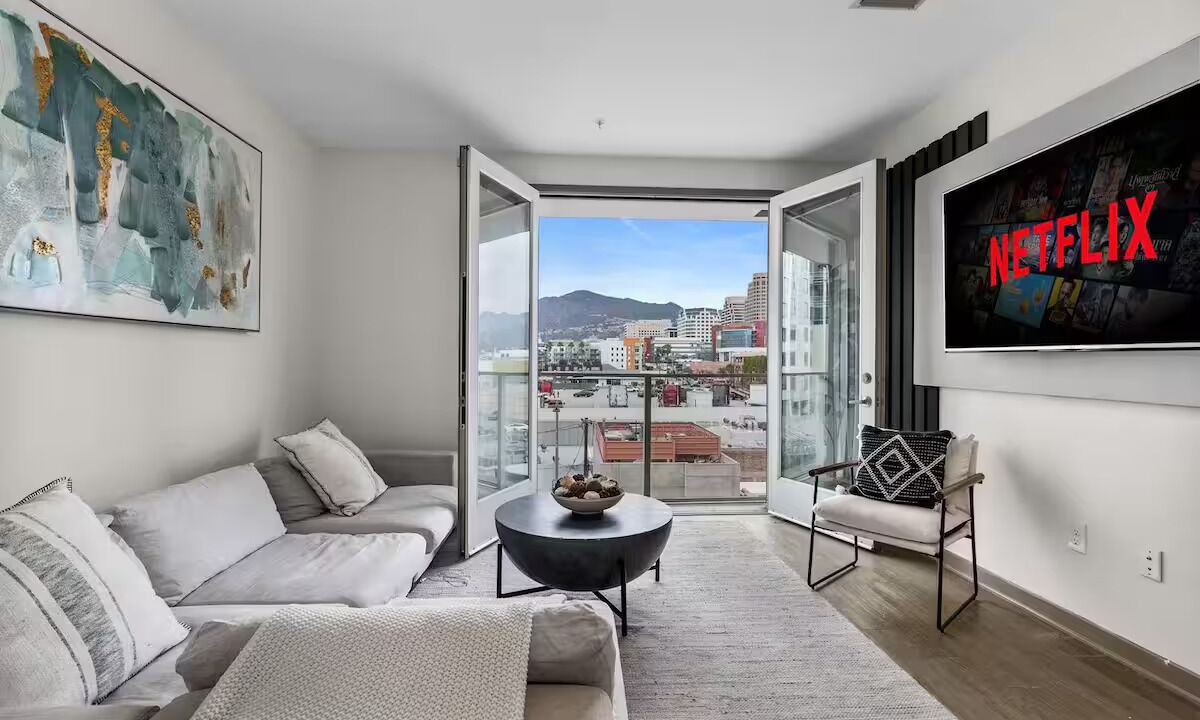 Photo of Livingroom in Downtown