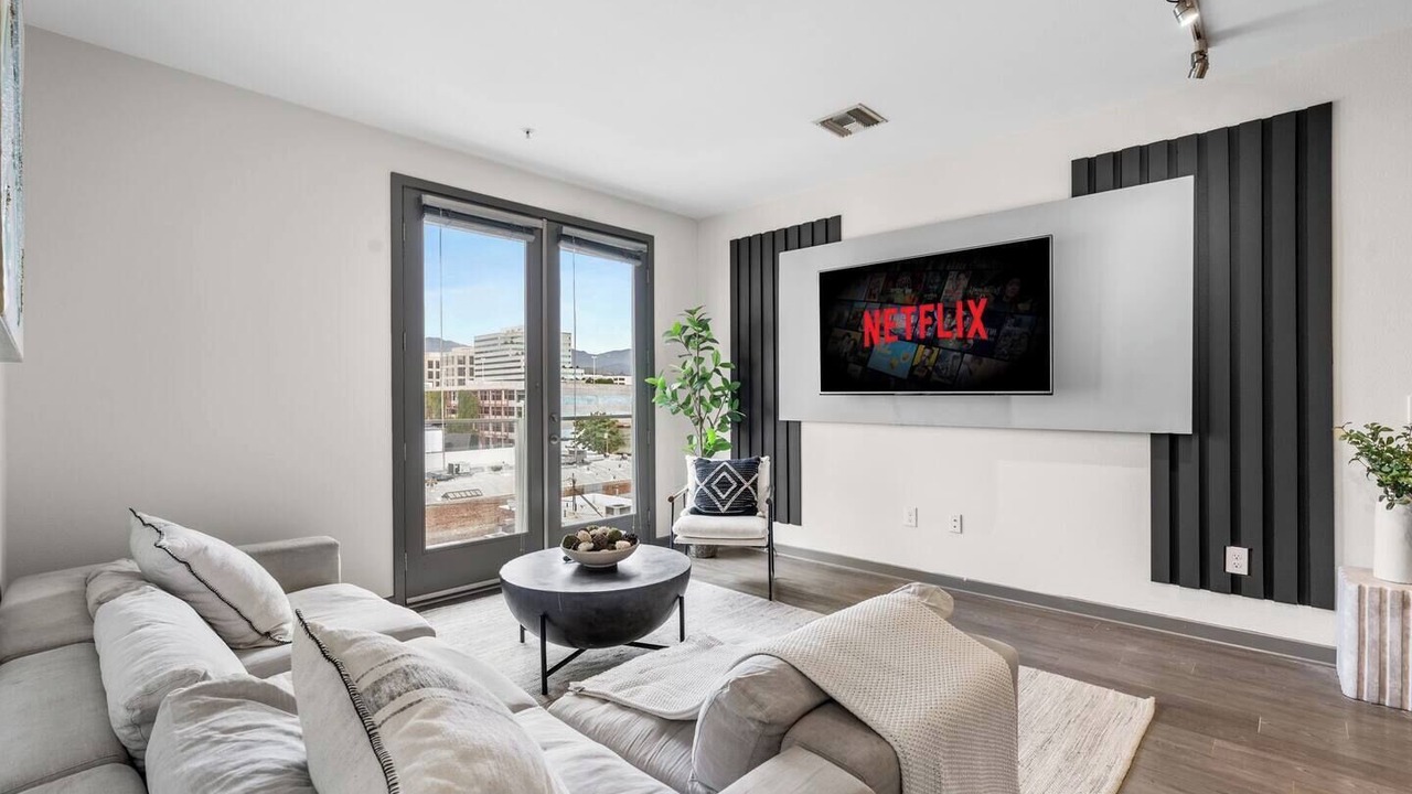 Photo of Livingroom in Downtown