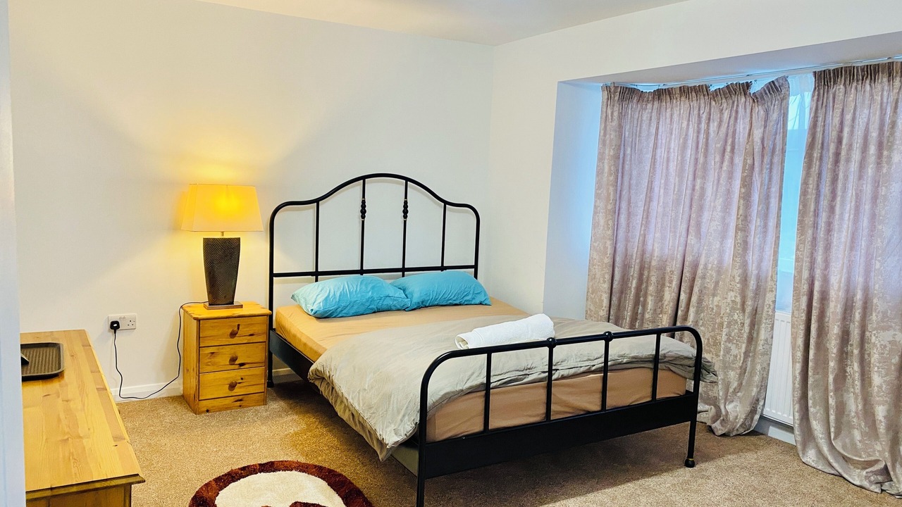 Photo of Bedroom in Hainault