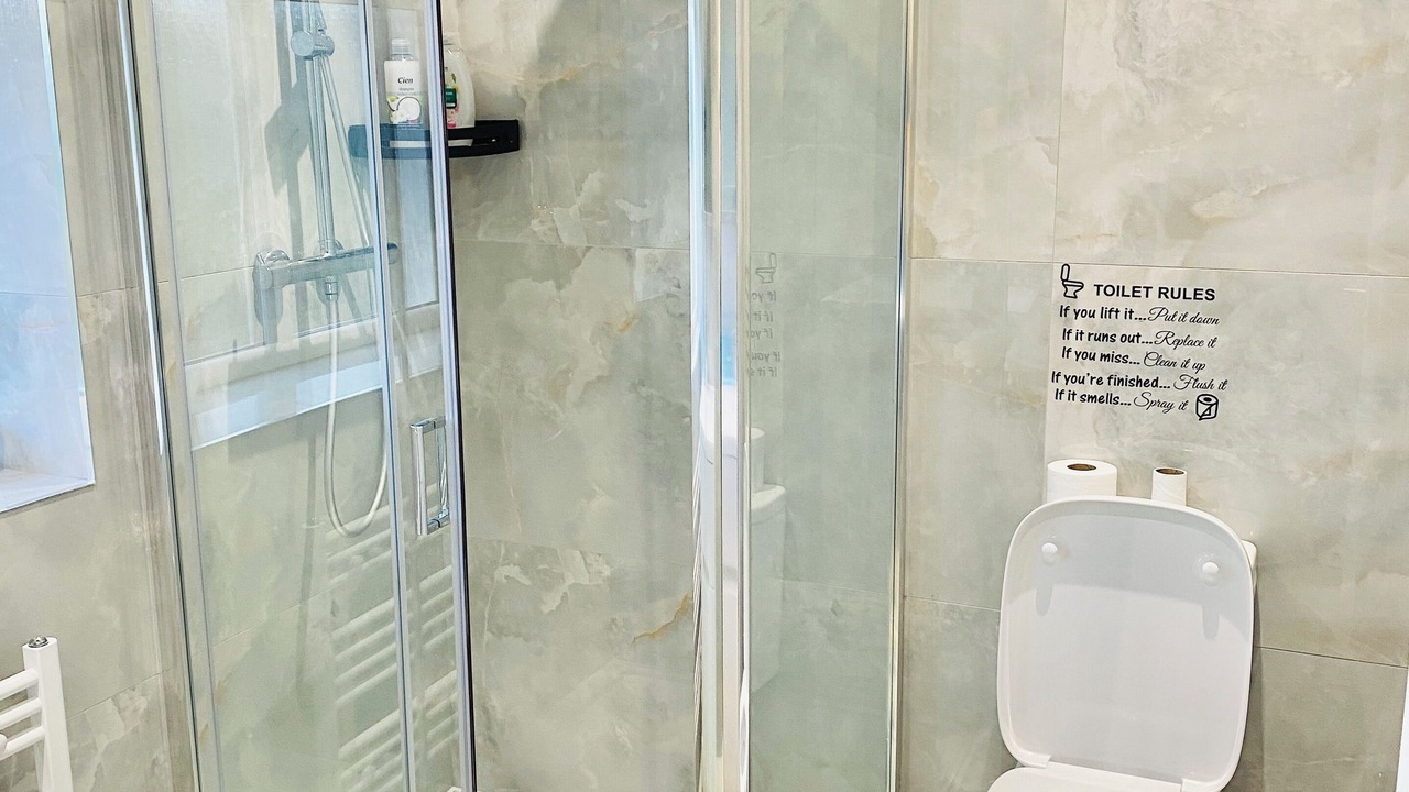 Photo of Bathroom in Hainault