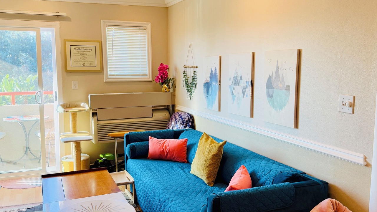 Photo of Livingroom in Elysian Heights