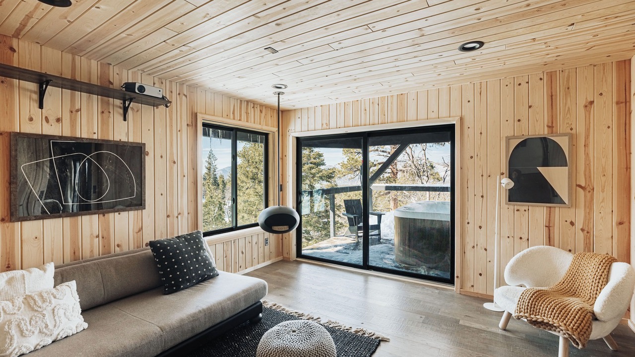 Photo of Livingroom in Big Bear Lake