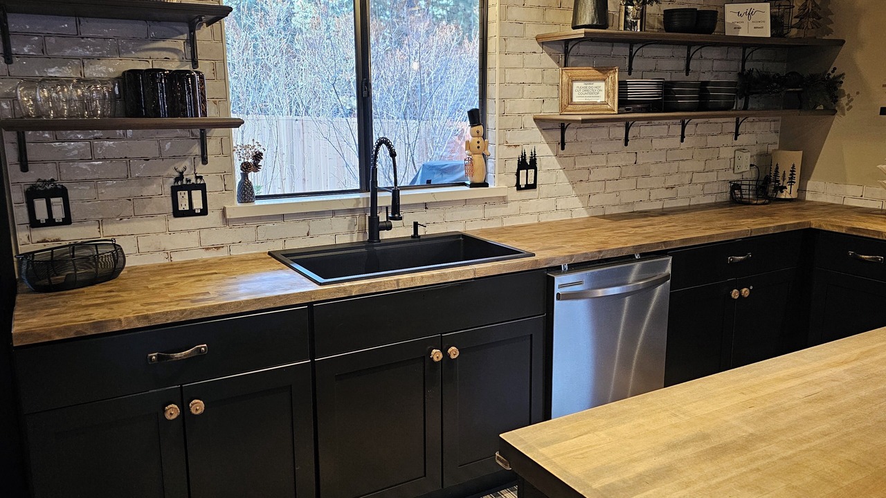 Photo of Kitchen in Summit Estates