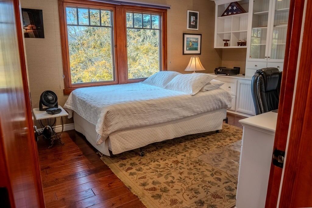 Photo of Bedroom in Alta Mesa