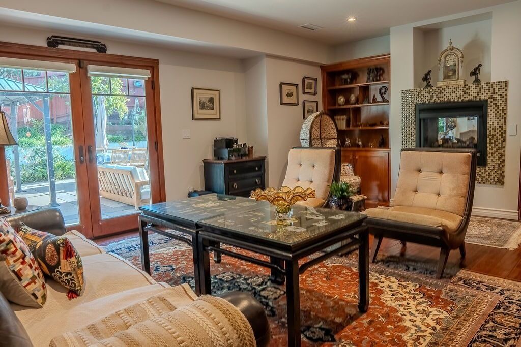 Photo of Livingroom in Alta Mesa