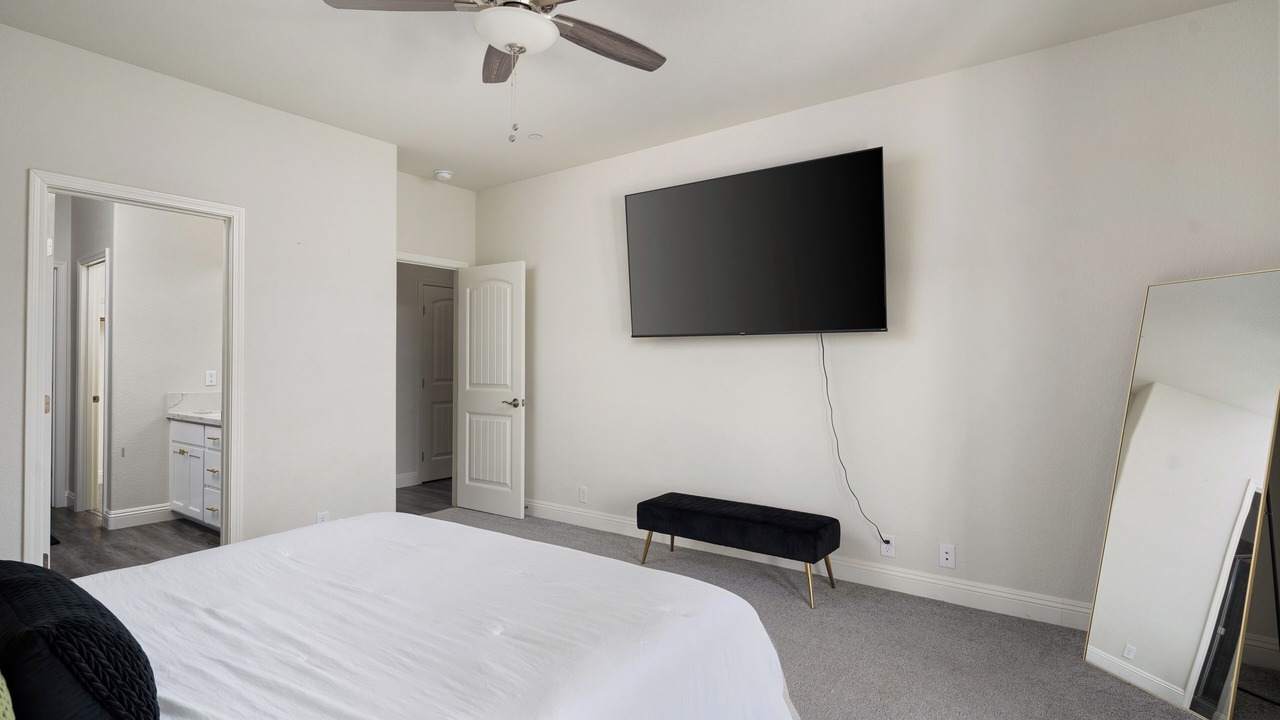 Photo of Bedroom in Ridgecrest