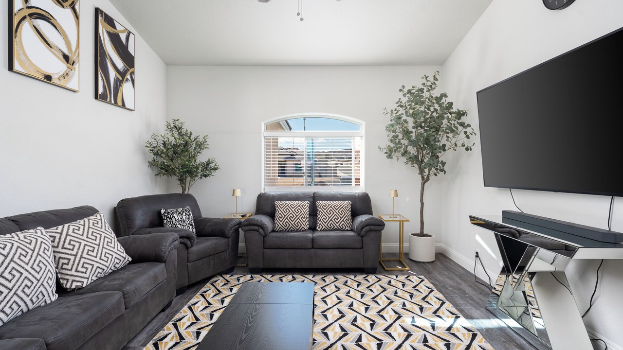 Photo of Livingroom in Ridgecrest
