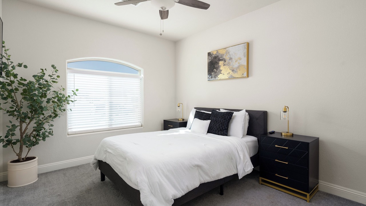 Photo of Bedroom in Ridgecrest