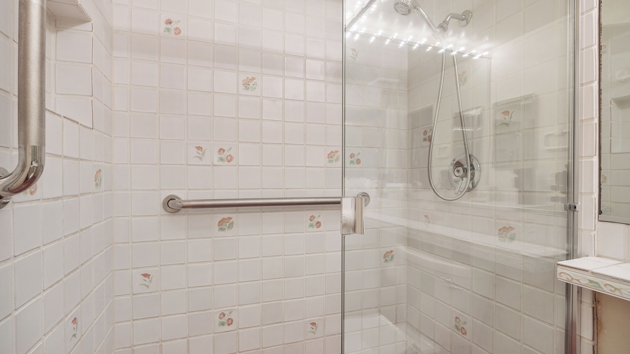Photo of Bathroom in Solana Beach