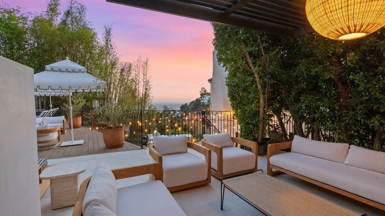 Photo of Others in Hollywood Hills West
