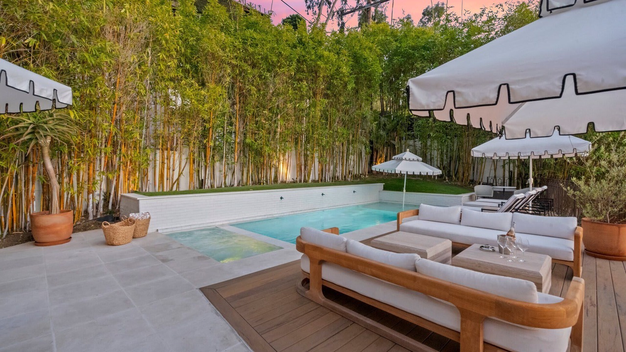 Photo of Others in Hollywood Hills West