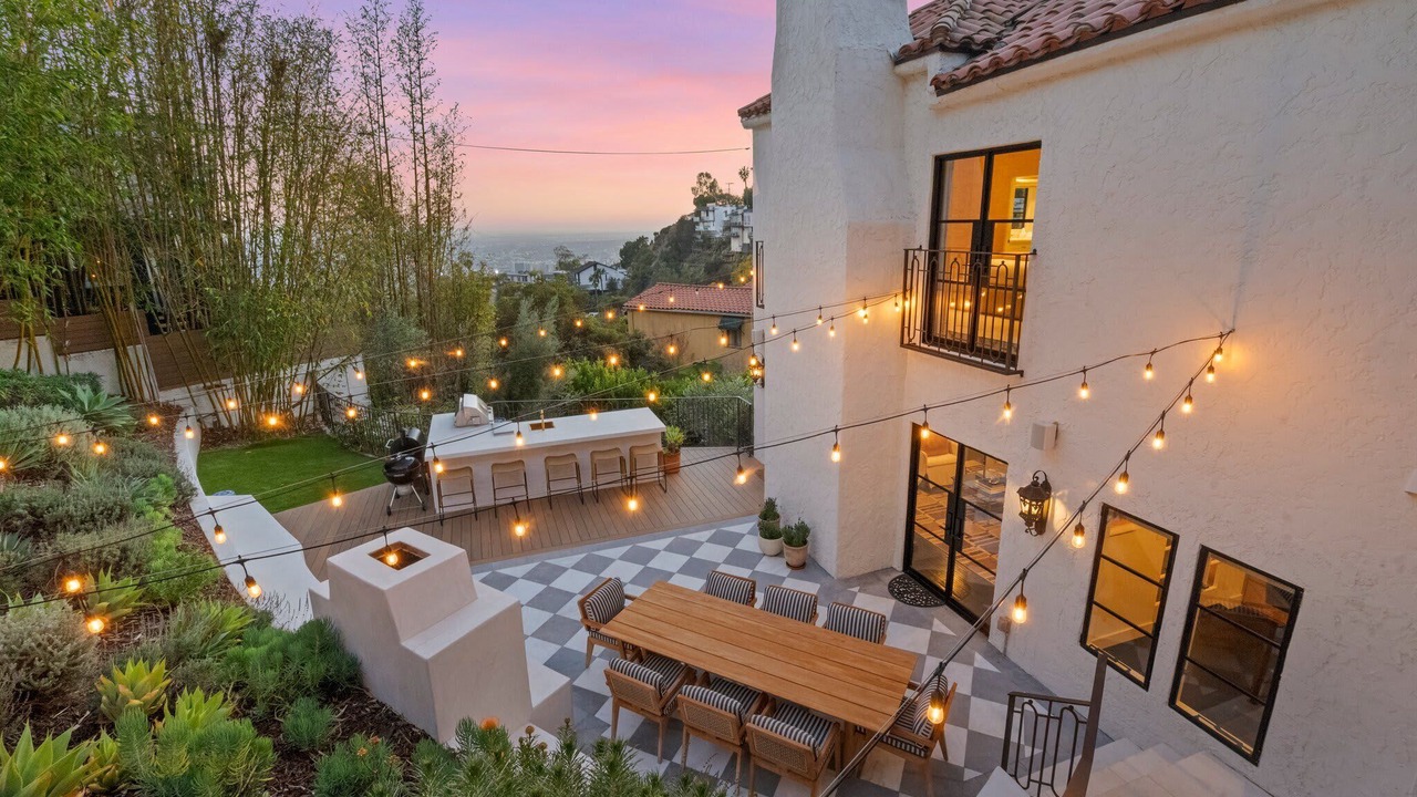 Photo of Others in Hollywood Hills West