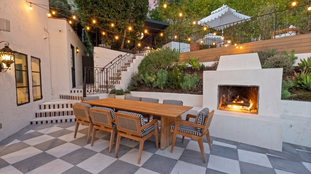 Photo of Others in Hollywood Hills West