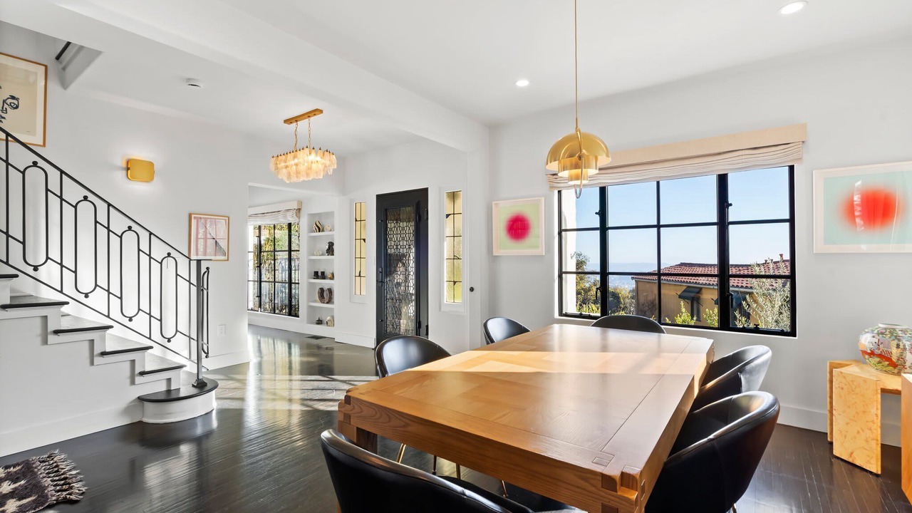 Photo of Outdoor in Hollywood Hills West