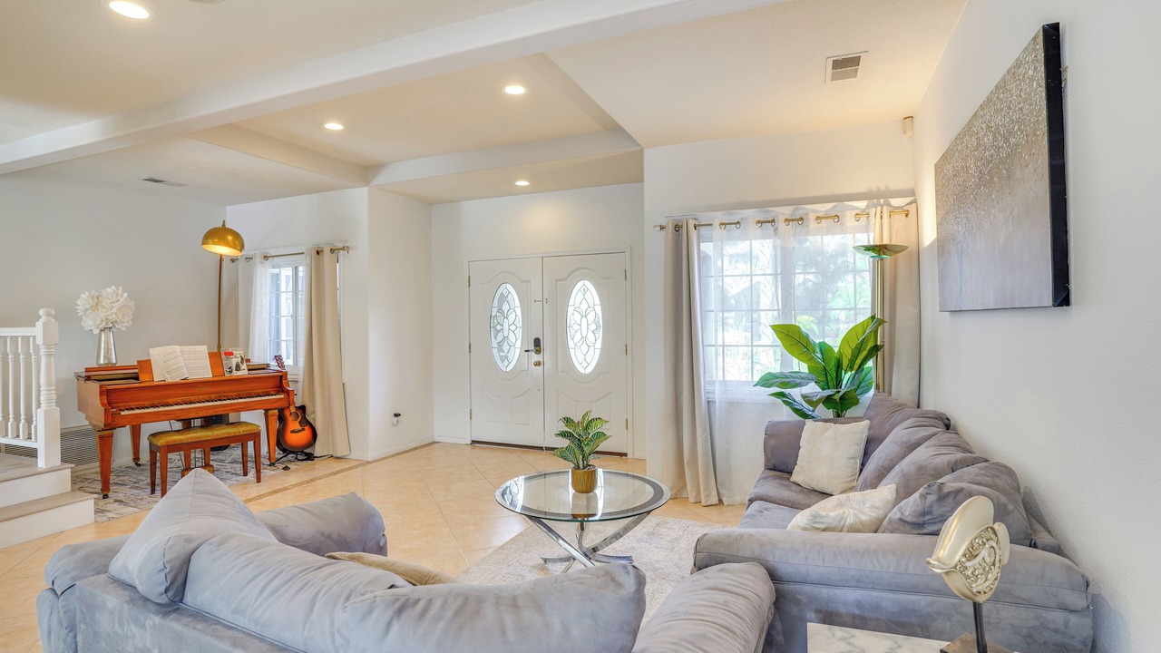 Photo of Livingroom in Henninger Park