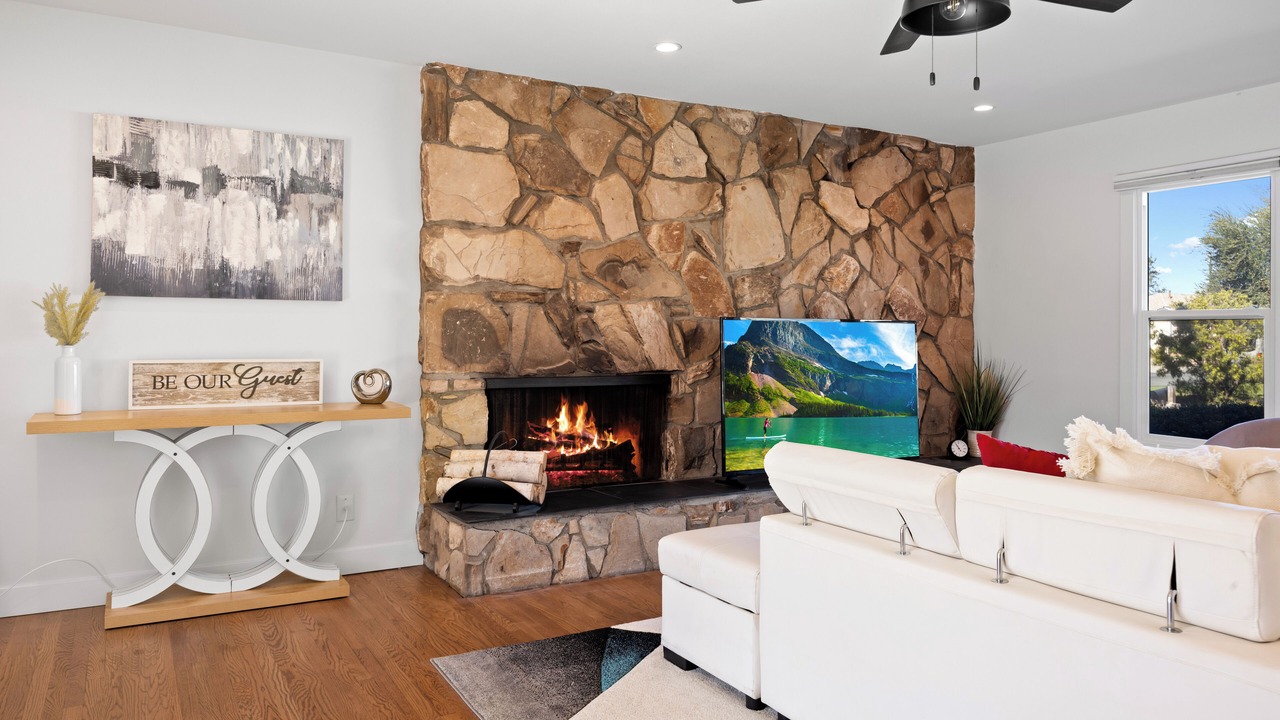 Photo of Livingroom in North Tustin