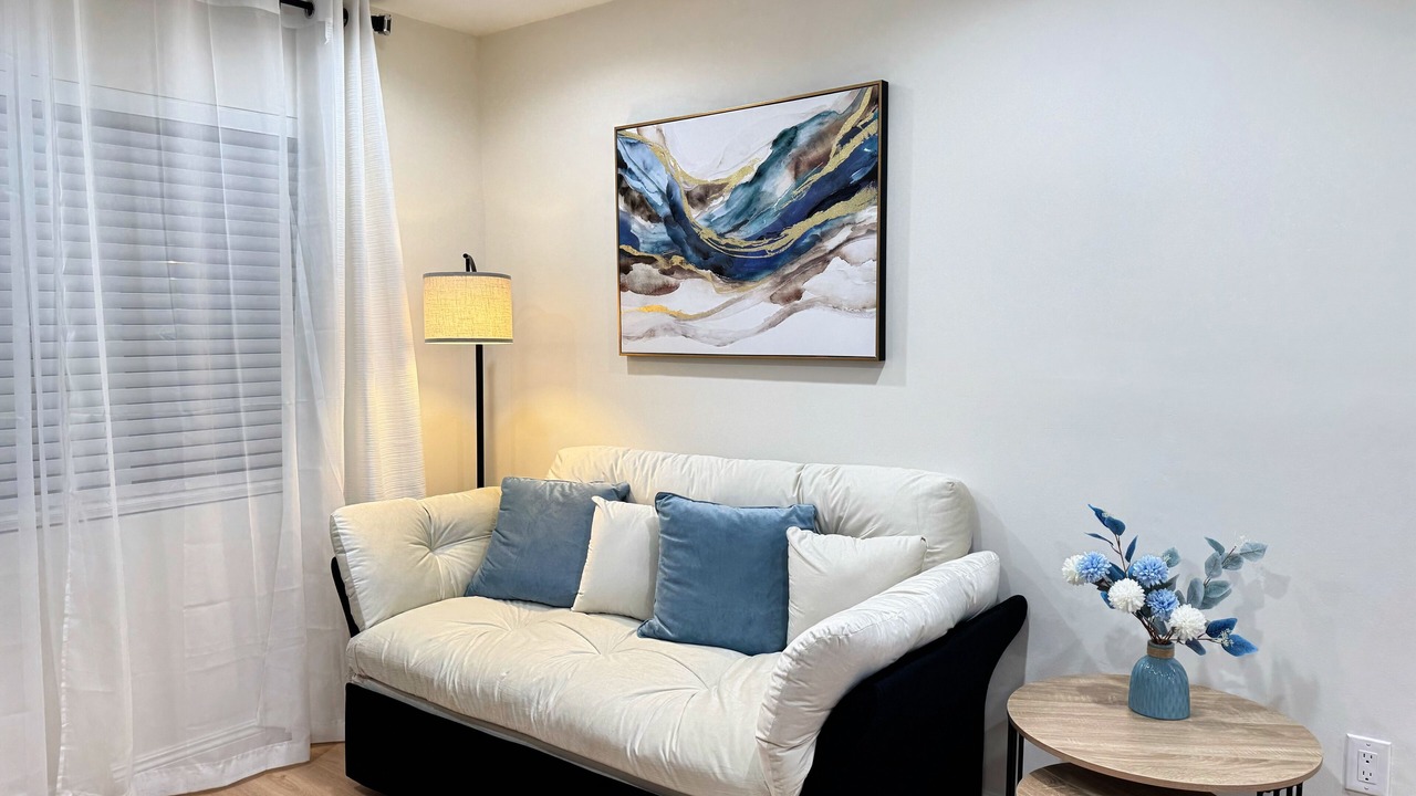 Photo of Livingroom in Walnut Valley
