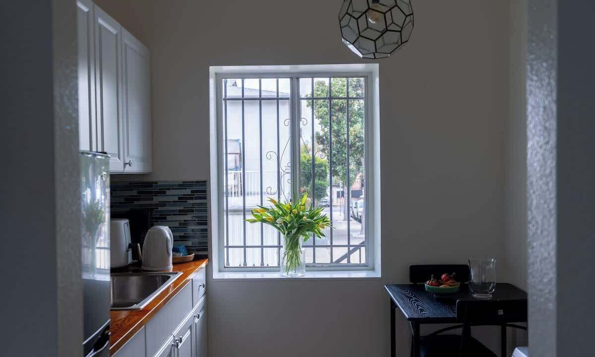 Photo of Kitchen in Beachwood Canyon