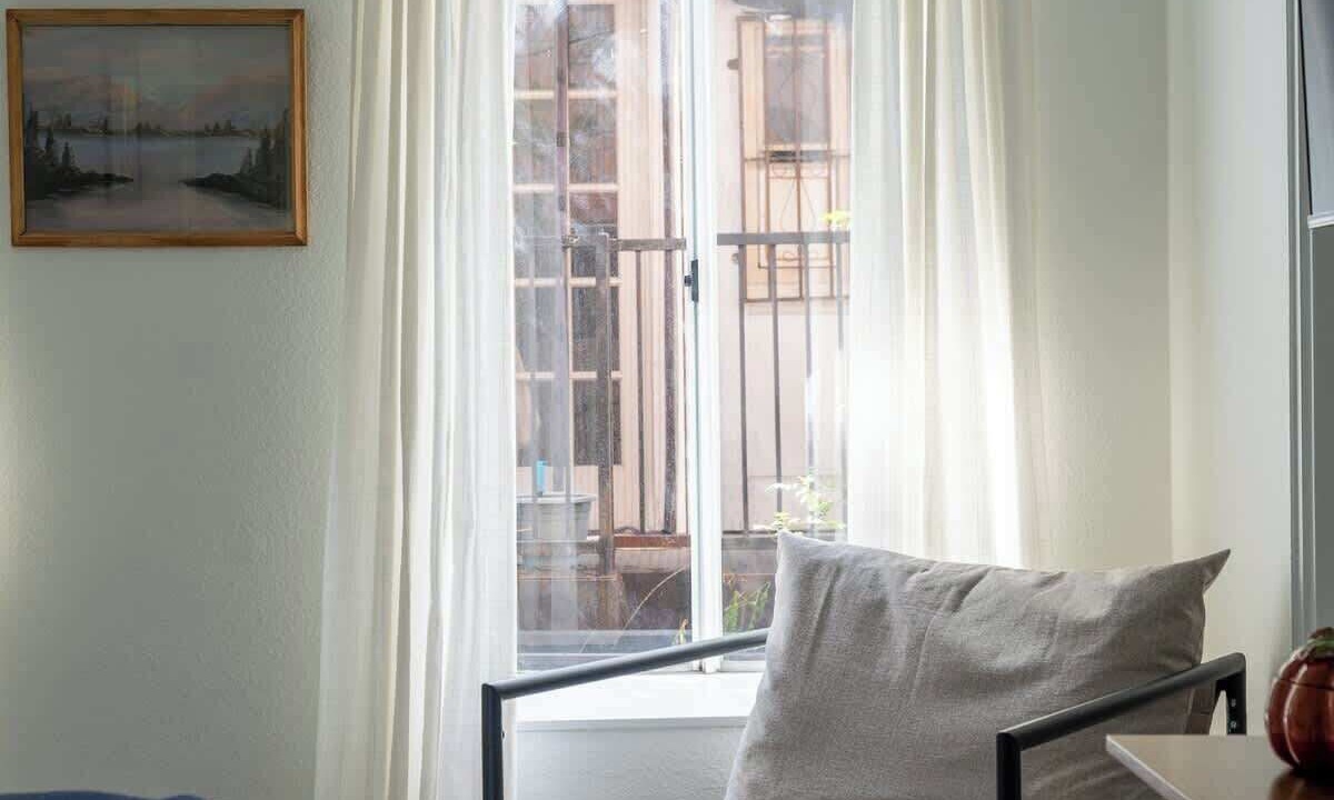 Photo of Bedroom in Beachwood Canyon