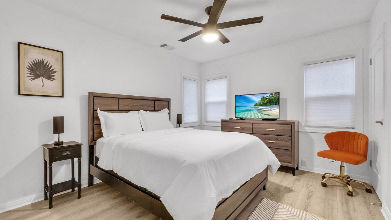 Photo of Bedroom in North Central