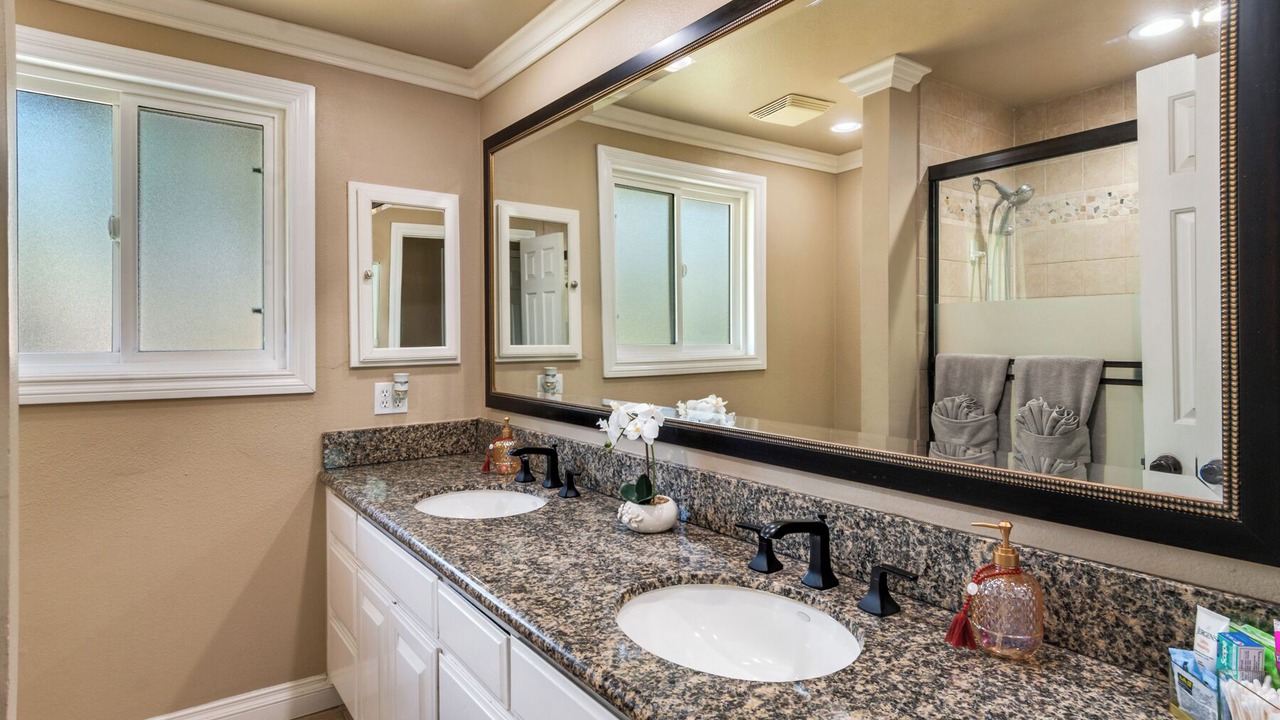 Photo of Bathroom in La Mirada