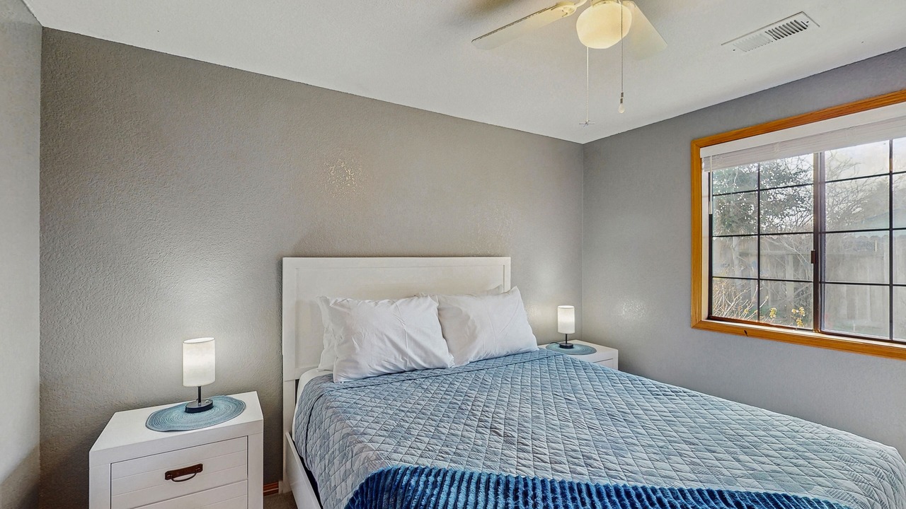Photo of Bedroom in Pacific