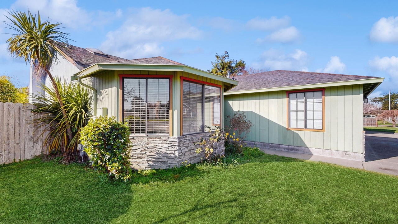 Photo of Outdoor in Pacific